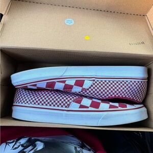 Vans “checkered”